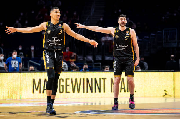 力和勇气 力和勇气