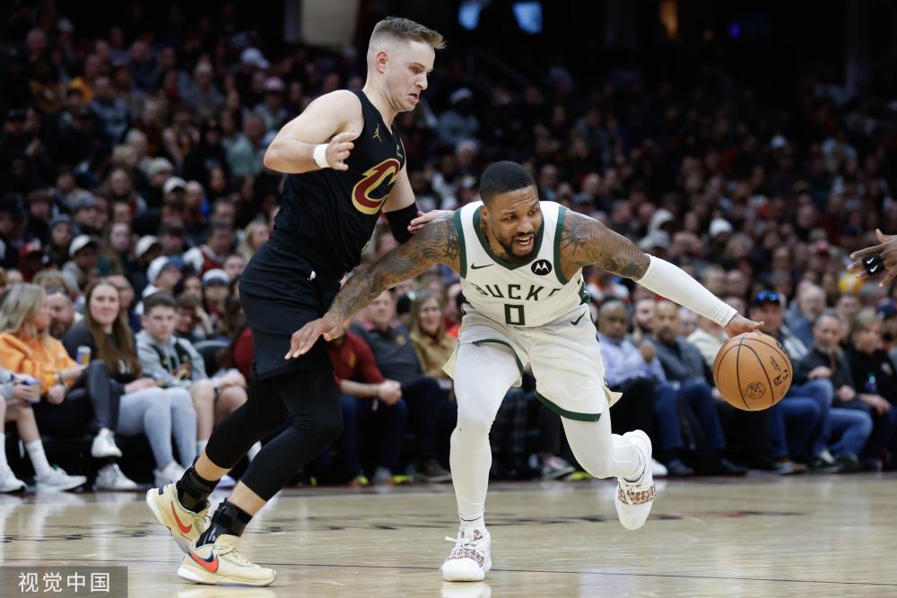 深受球迷欢 深受球迷欢